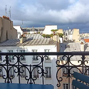 ** Hotel Bastille Secret France